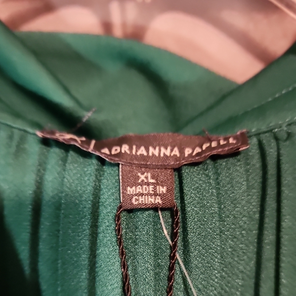 Adrianna Papell NWT Emerald Button Down Shirt - Picture 3 of 6